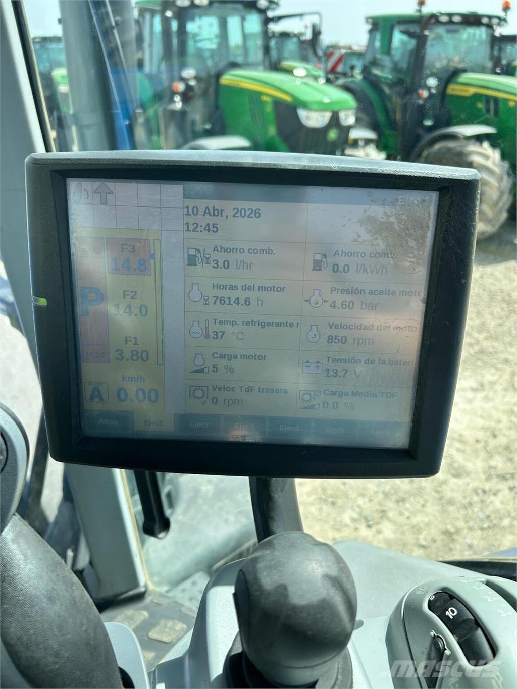 New Holland T7.245 Traktori