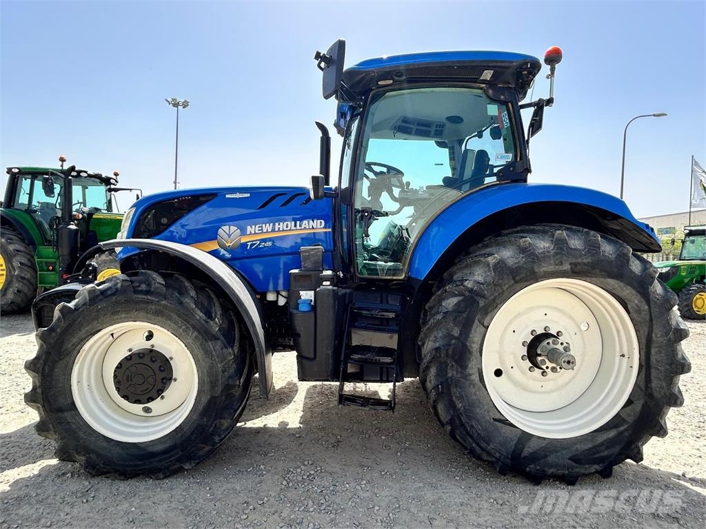 New Holland T7.245 Traktori