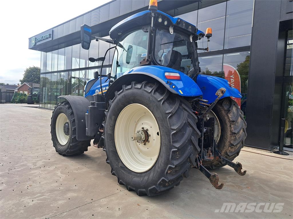 New Holland T7.210 Traktorok