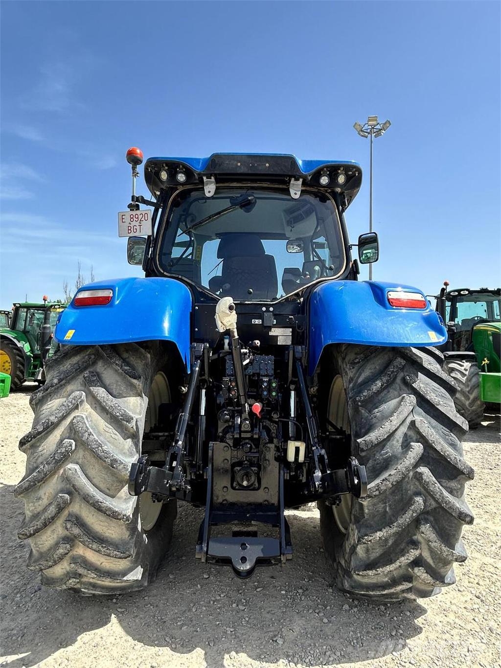 New Holland T7.245 Traktori
