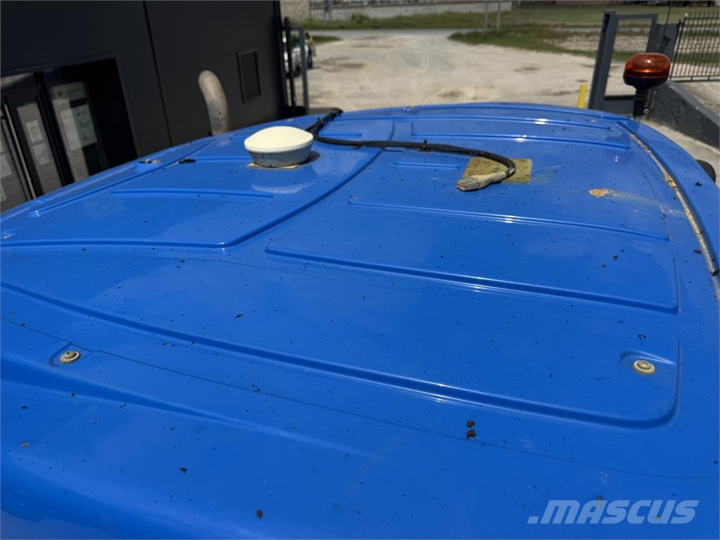 New Holland T7.250 トラクター