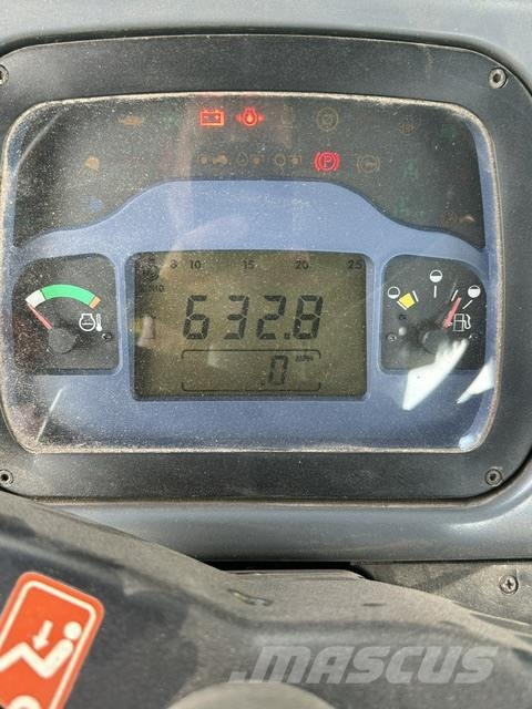 New Holland TN65D الجرارات
