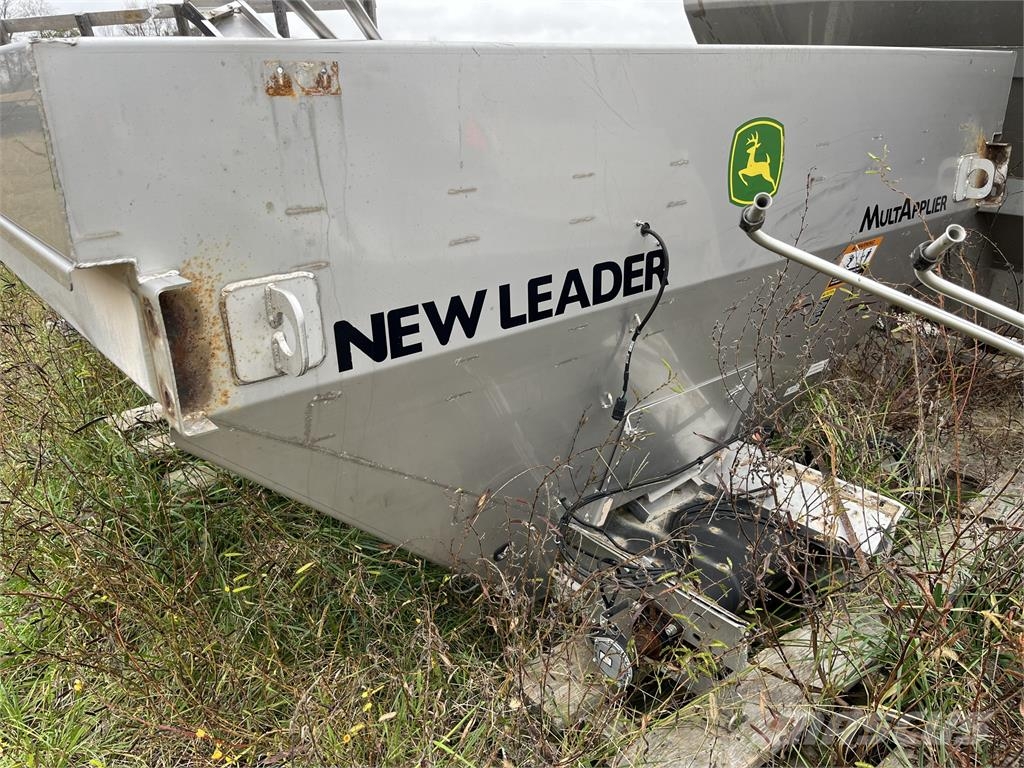 New Leader DN495 Anhängespritzen