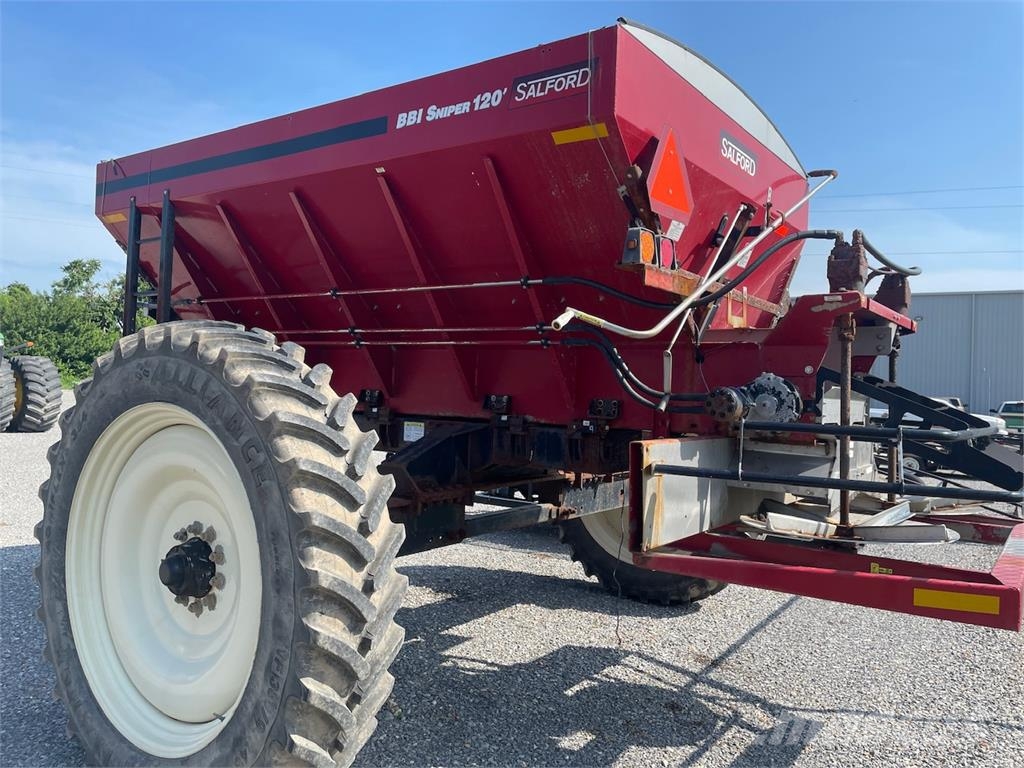 Salford BBI Sniper 120' 礦物撒布機