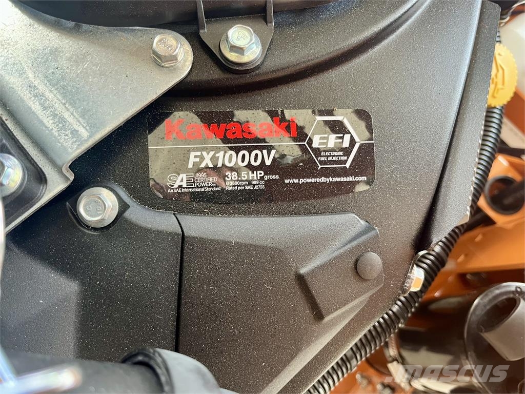Scag Cheetah II (SCZII61V-38FXEFI) 0-kääntösäde leikkurit