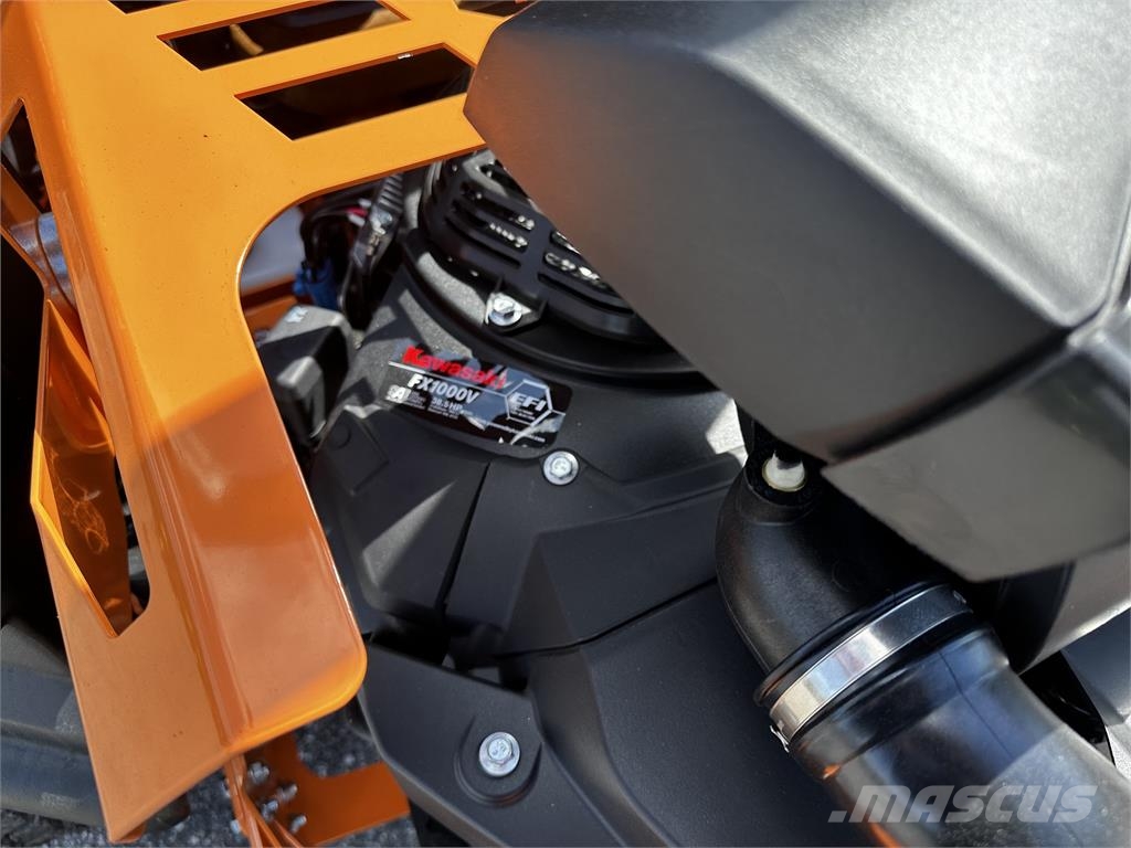 Scag SCZII61V-38FXEFI Zero turn mowers