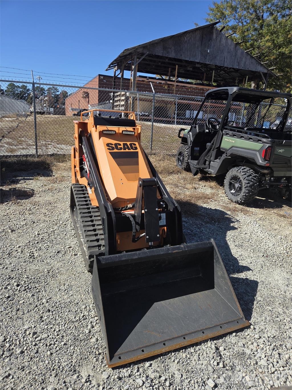 Scag SJ1125W40-25 Minicargadoras