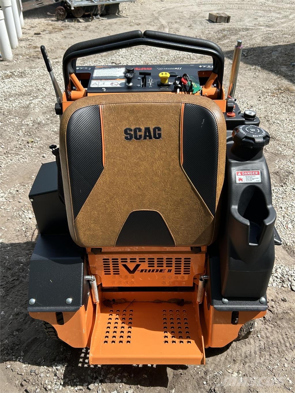 Scag SVRII32A-16FX Riding mowers