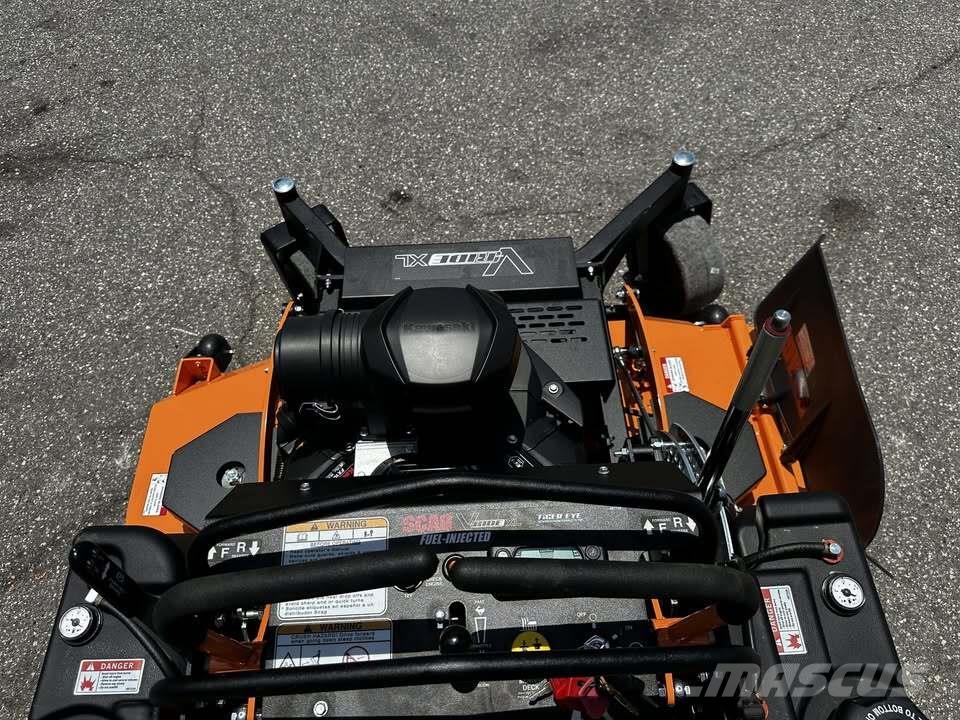 Scag SVRXL-61V-38FX-EFI Tractores corta-césped