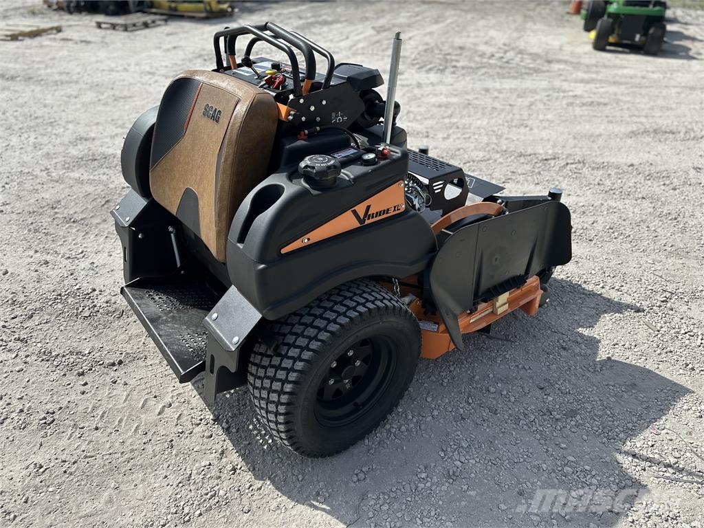 Scag SVRXLII52V-38FXEFI Åkgräsklippare
