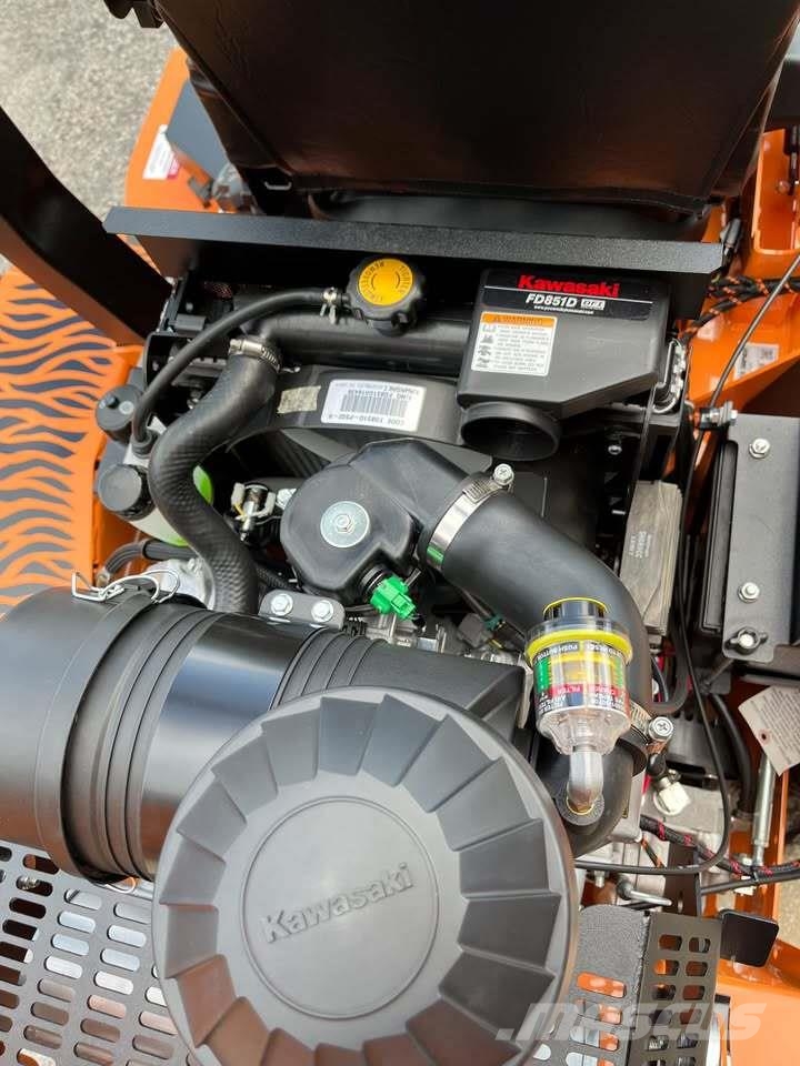 Scag Turf Tiger II STTII61V-31DFI صفر محولا الدوران