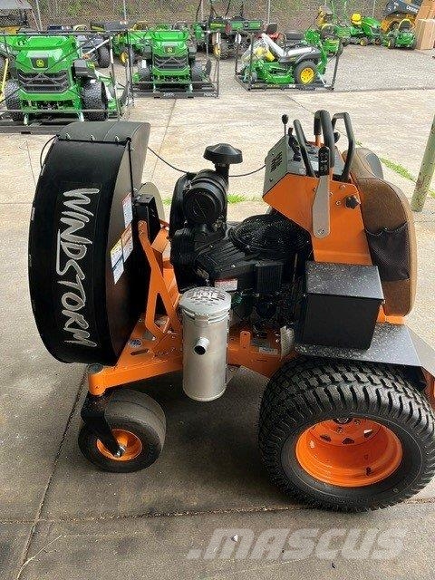 Scag WS23-37BVEFI Hi Power Directional Blower Other groundscare machines