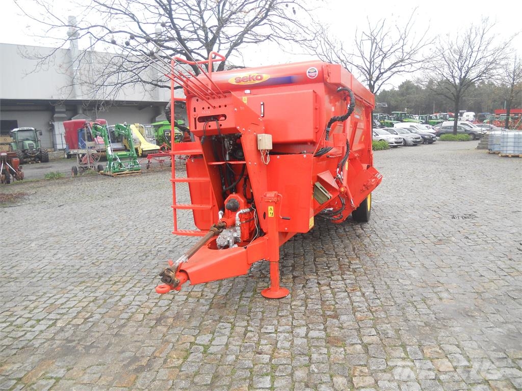 Seko Industries SEKO Samurai 5 450/115 Alimentador de animales