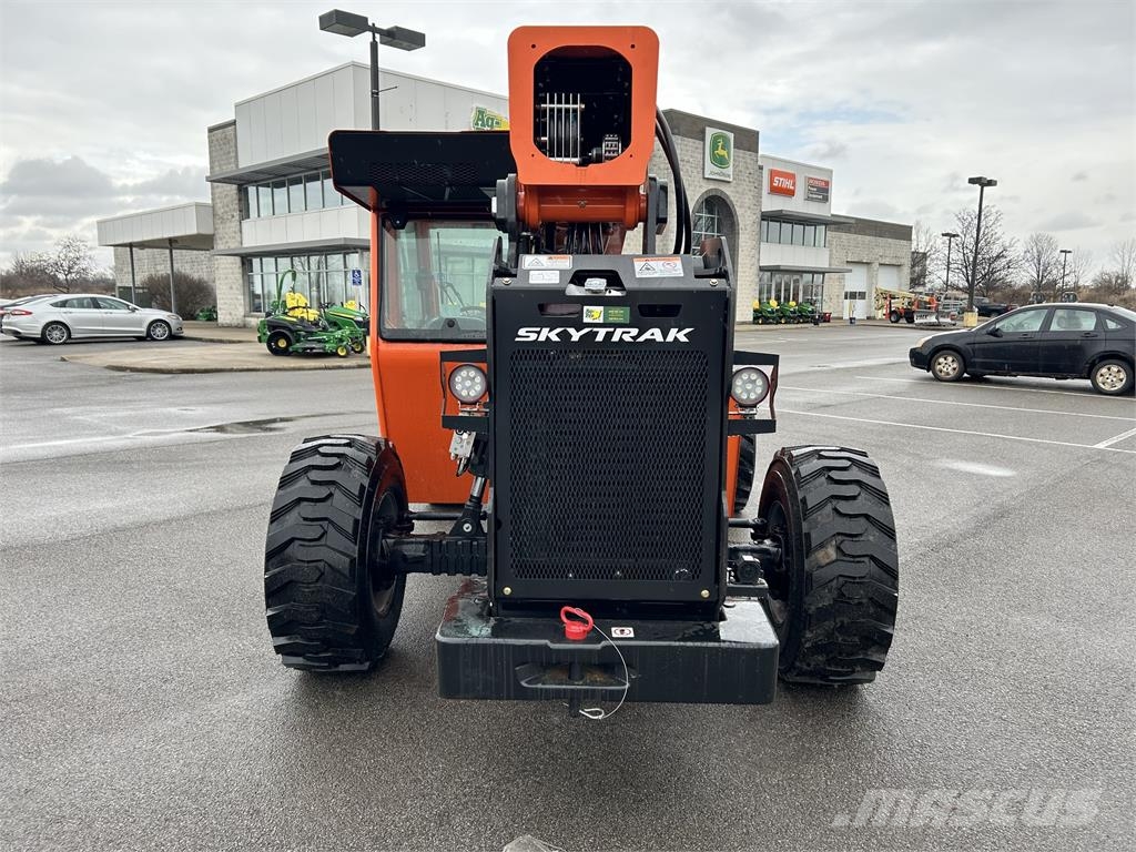 SkyTrak 6034 Telescopic handlers