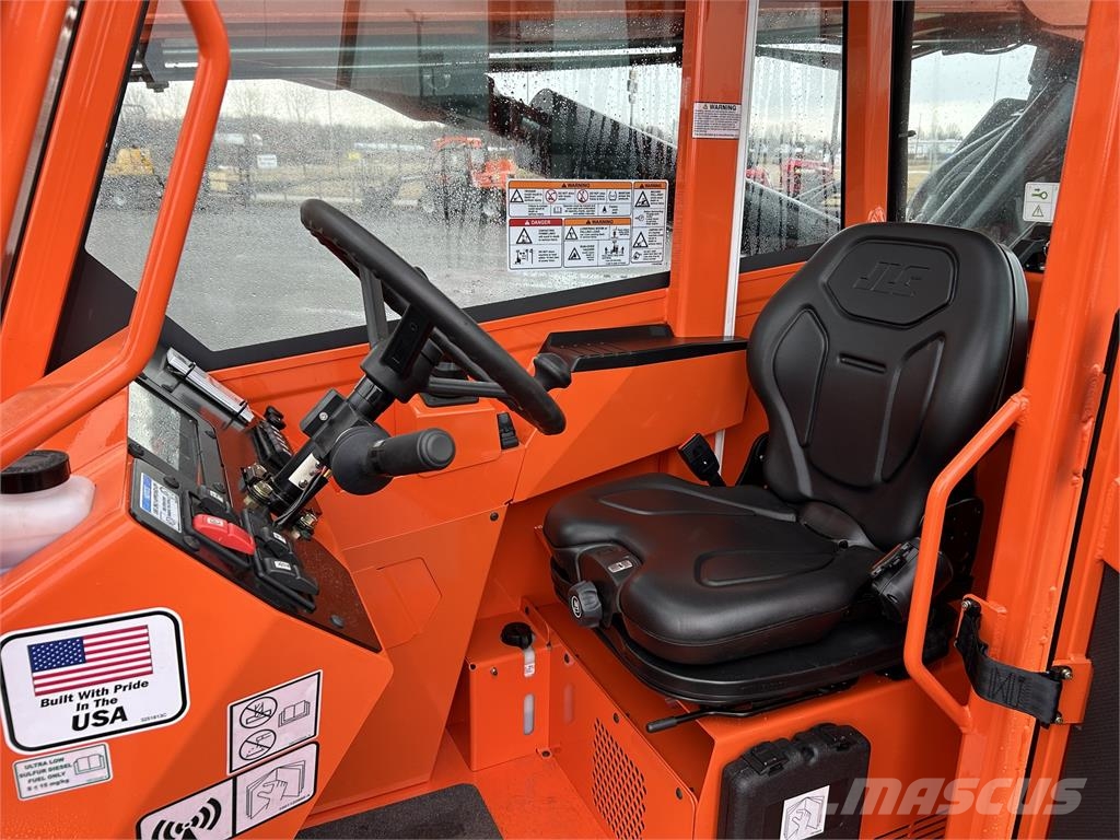 SkyTrak 6034 Telescopic handlers