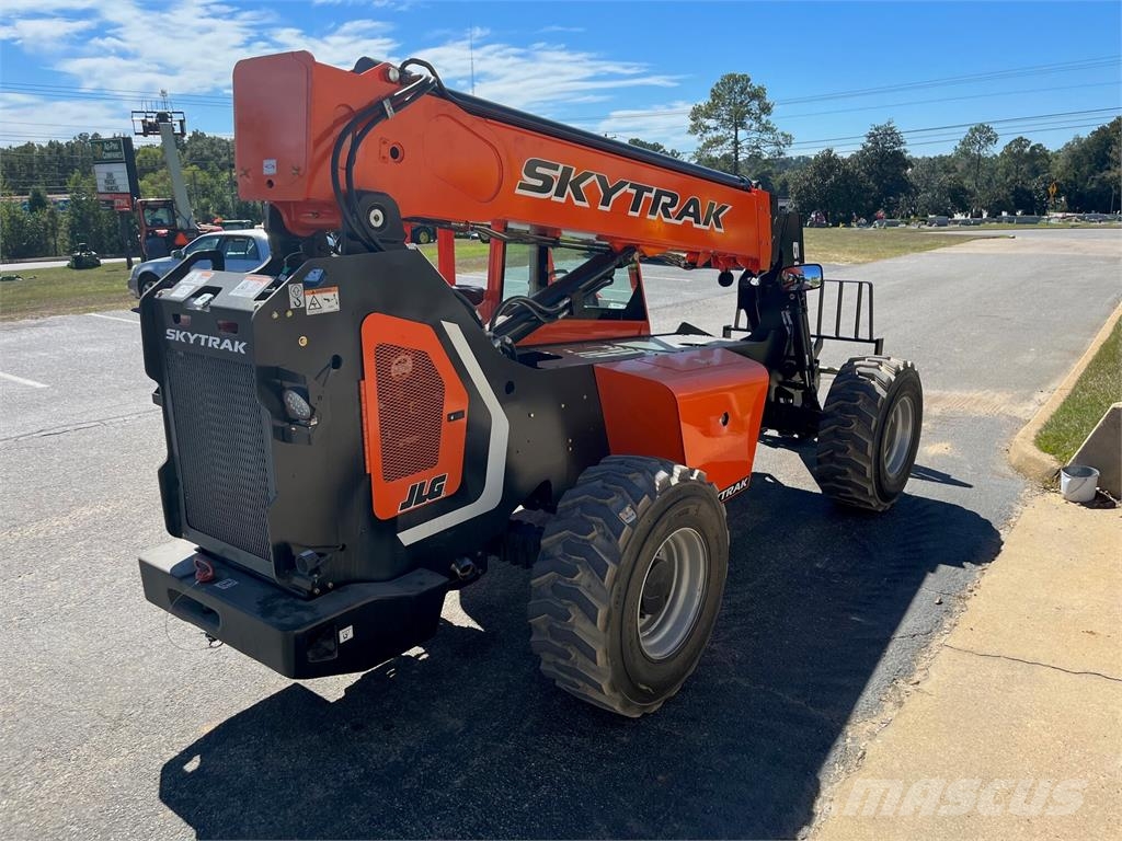SkyTrak 6034 Telescopic handlers