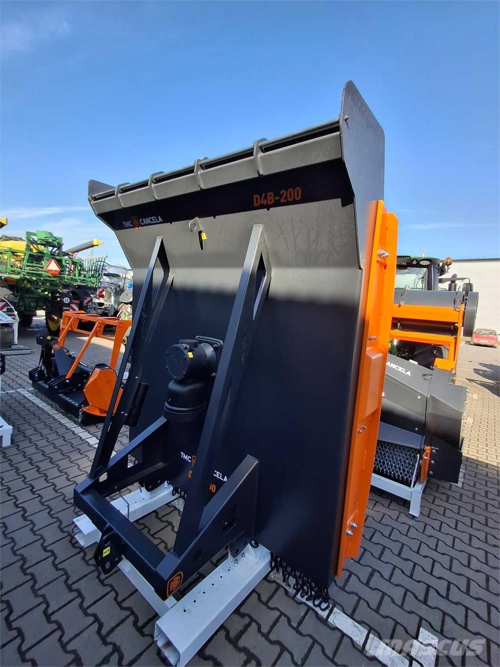 TMC Cancela D4B-200 Utilaje forestier de taiat
