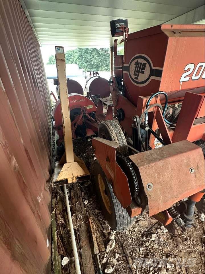 TYE PASTURE PLEASER Drillmaschinen
