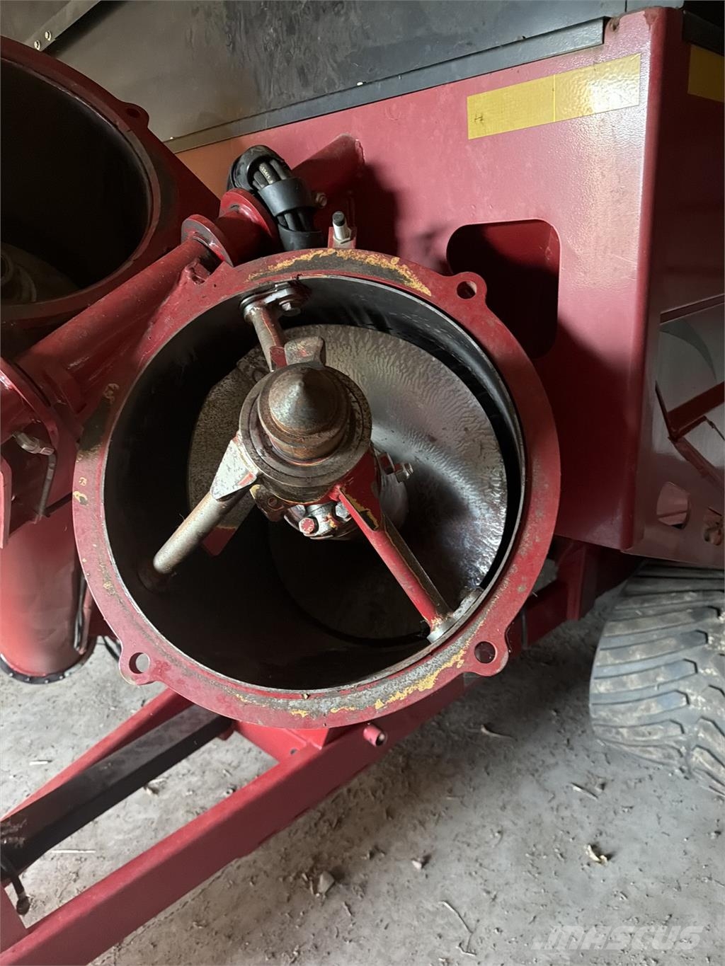 UNVERFERTH 1319 Grain / Silage Trailers
