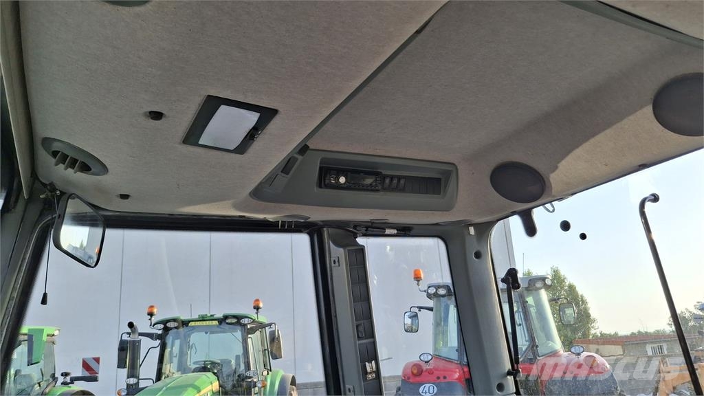 Valtra N103 Tractors