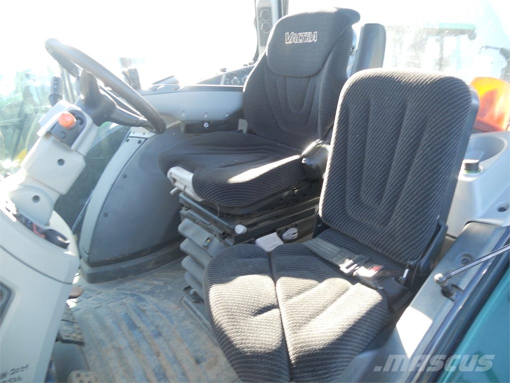 Valtra T174 Traktorer