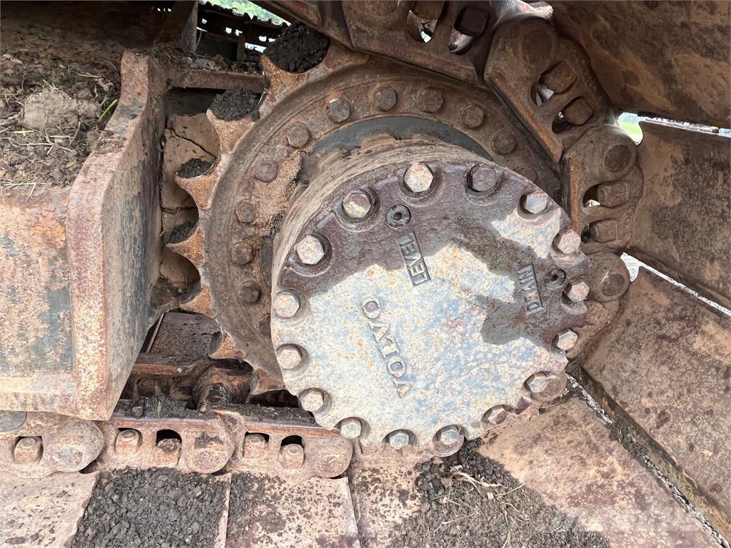 Volvo EC200EL 대형 굴삭기 29톤 이상