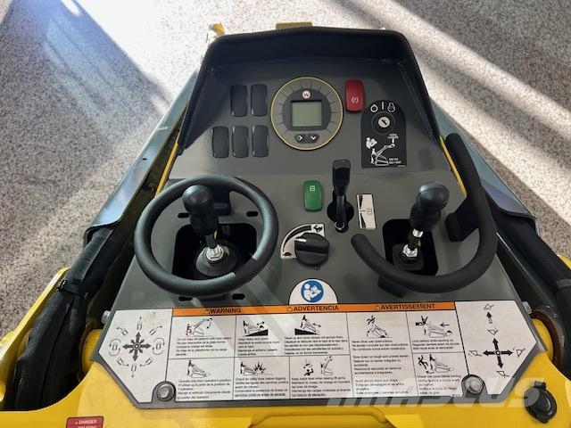 Wacker Neuson SM100 Mini yükleyiciler