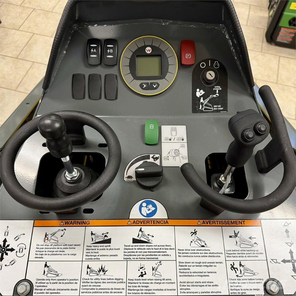 Wacker Neuson SM120 Miniladers