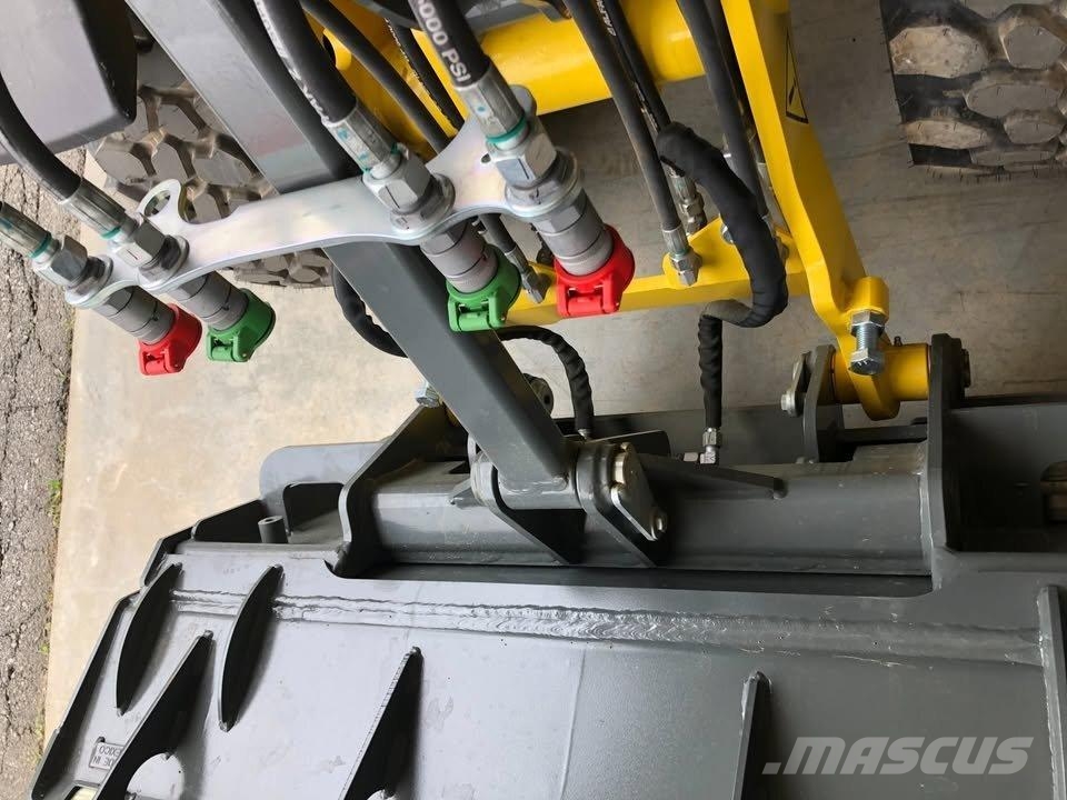 Wacker Neuson WL250 Mininakladače