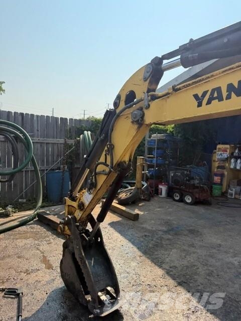 Yanmar MO35-6A 小型挖掘机