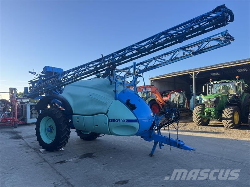 Berthoud Tenor 43-46 30/32m Trailed Sprayer Zamontowane opryskiwacze