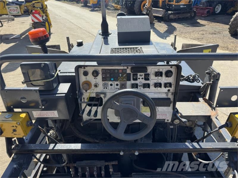 Bitelli BB 621C Paver Tombereau articulé