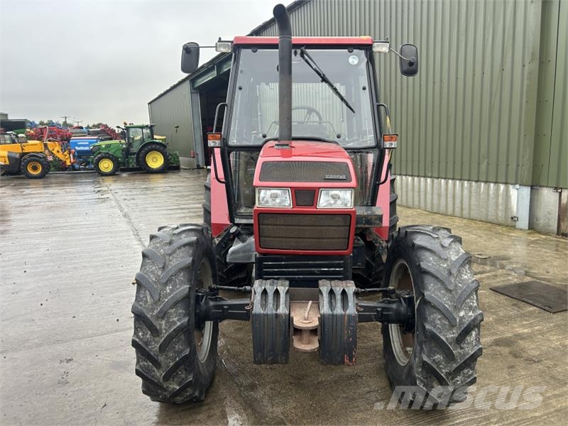 Case IH 4240 Tractor Tractors