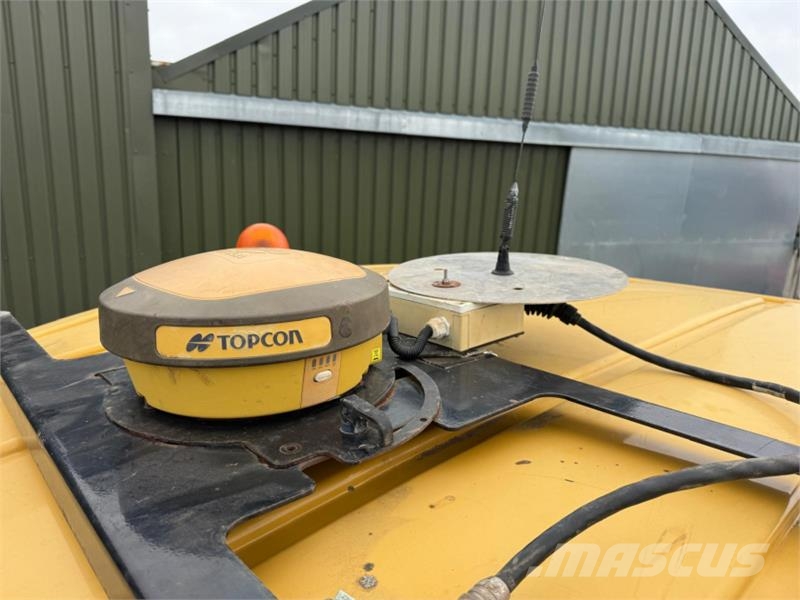 CAT Challenger 765 D **Video Below** Traktorer