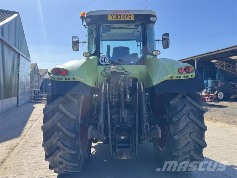 CLAAS Axion 810 Tractors