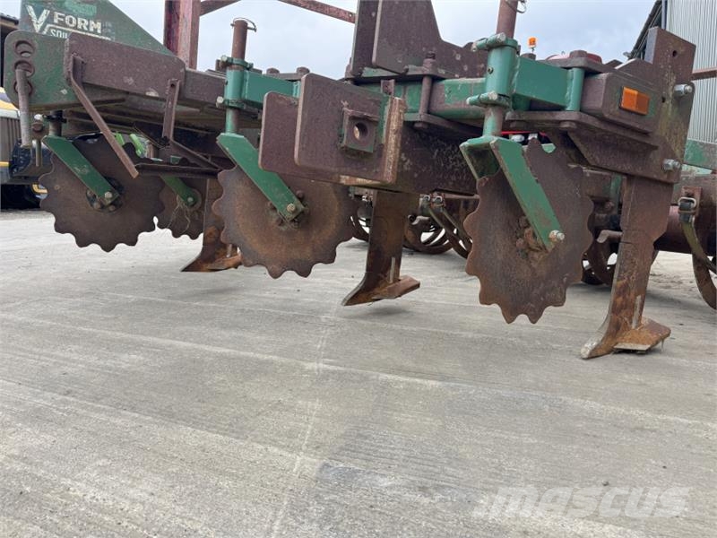 Cousins V-Form Low Disturbance Subsoiler **Video Below** Cultivators