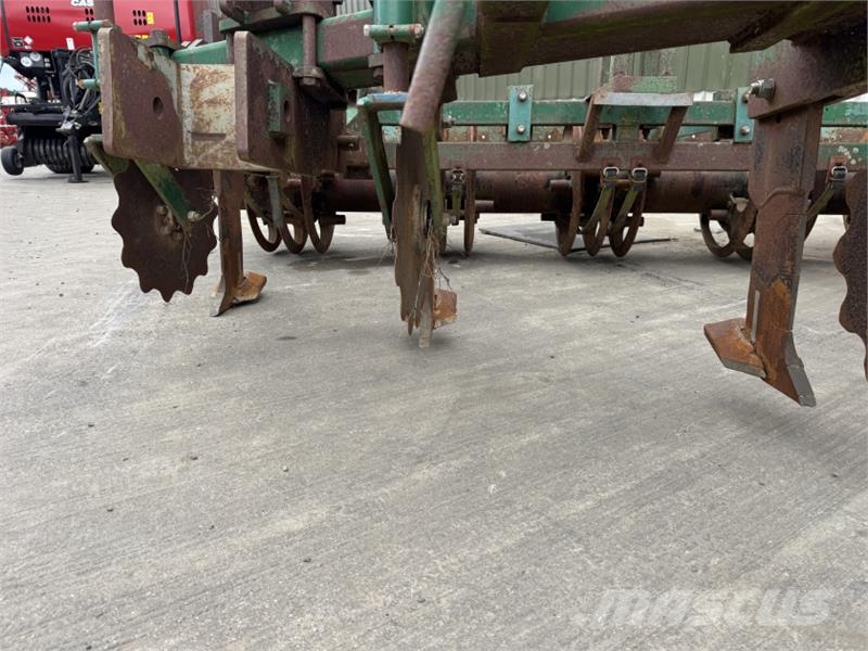 Cousins V-Form Low Disturbance Subsoiler **Video Below** Cultivators