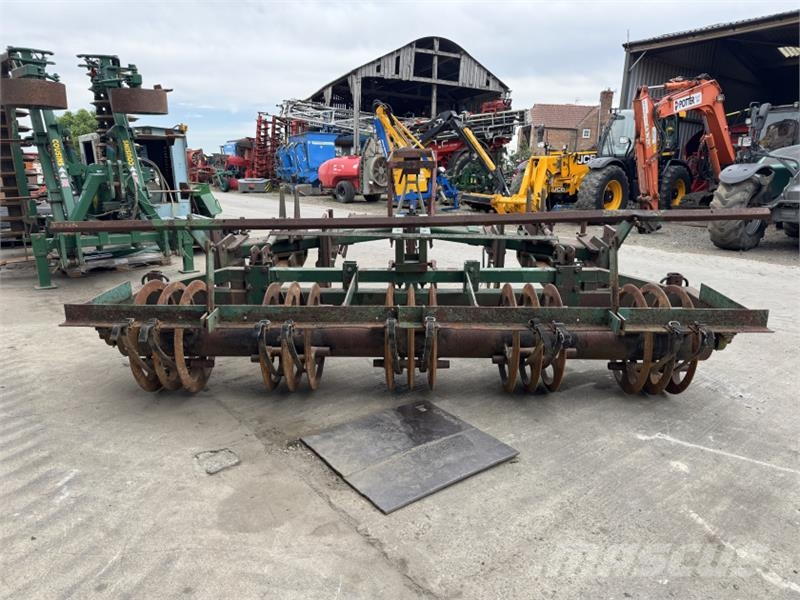 Cousins V-Form Low Disturbance Subsoiler **Video Below** Cultivators