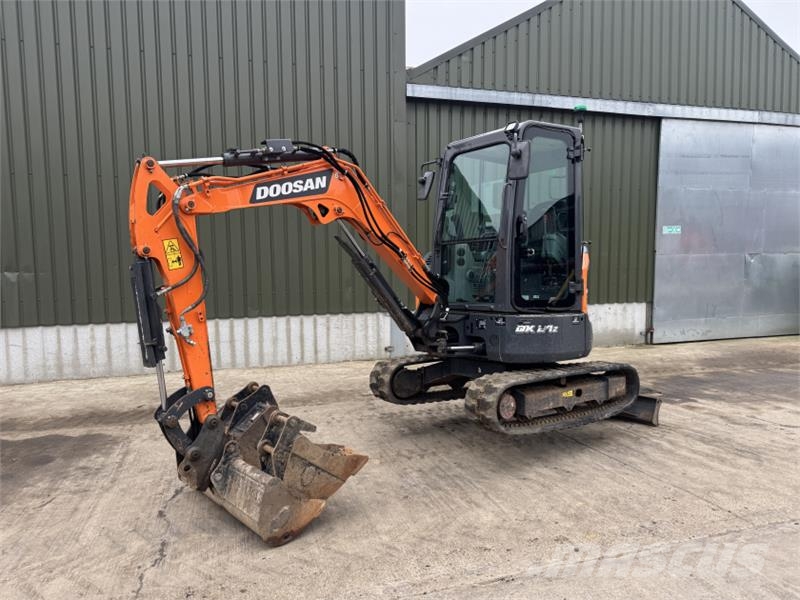 Doosan DX27z Digger Karjeriniai savivarčiai