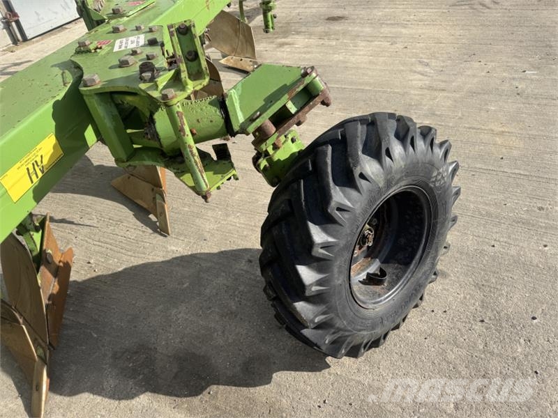 Dowdeswell MA 145 7 Furrow Plough Conventional ploughs