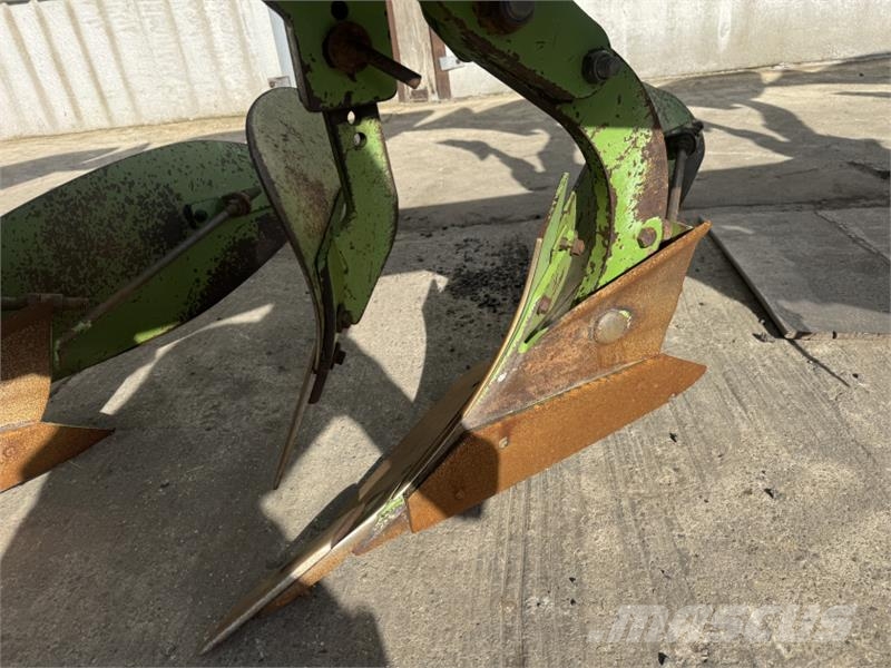 Dowdeswell MA 145 7 Furrow Plough Conventional ploughs