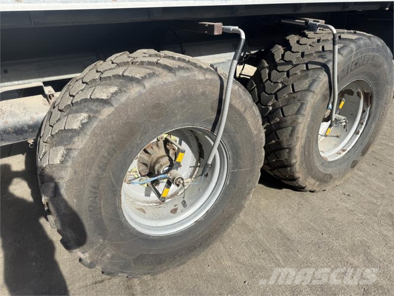 Fliegl Gigant ASW 271 20T Trailer and Muck Spreader Getreideanhänger