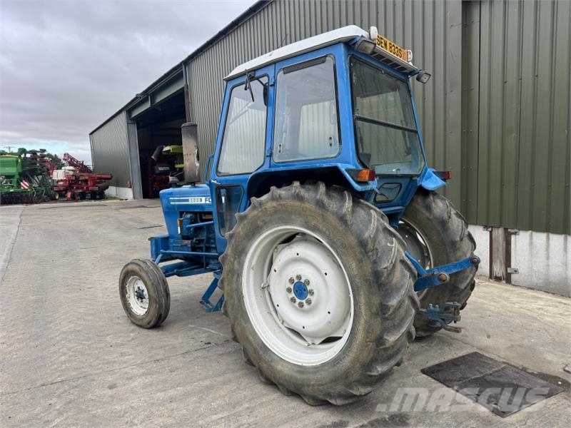 Ford 6600 2WD Tractor الجرارات