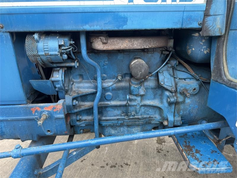 Ford 6600 2WD Tractor الجرارات