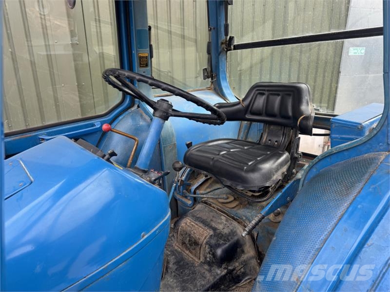 Ford 6600 2WD Tractor الجرارات