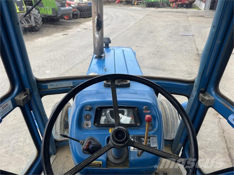 Ford 6600 2WD Tractor الجرارات