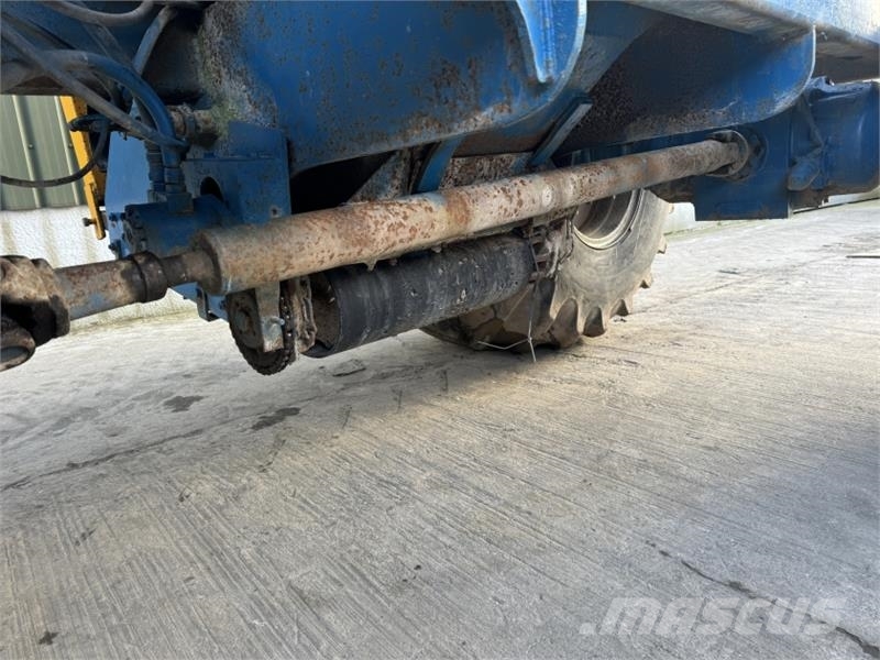 Ford 8210 Self Propelled Gravel Cart 트랙터