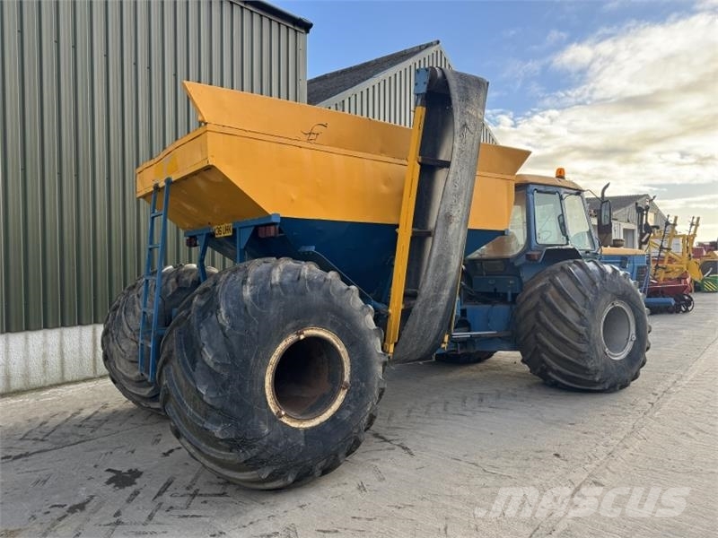 Ford 8210 Self Propelled Gravel Cart 트랙터