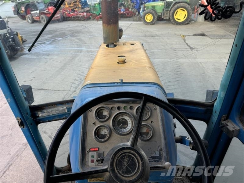 Ford 8210 Self Propelled Gravel Cart 트랙터