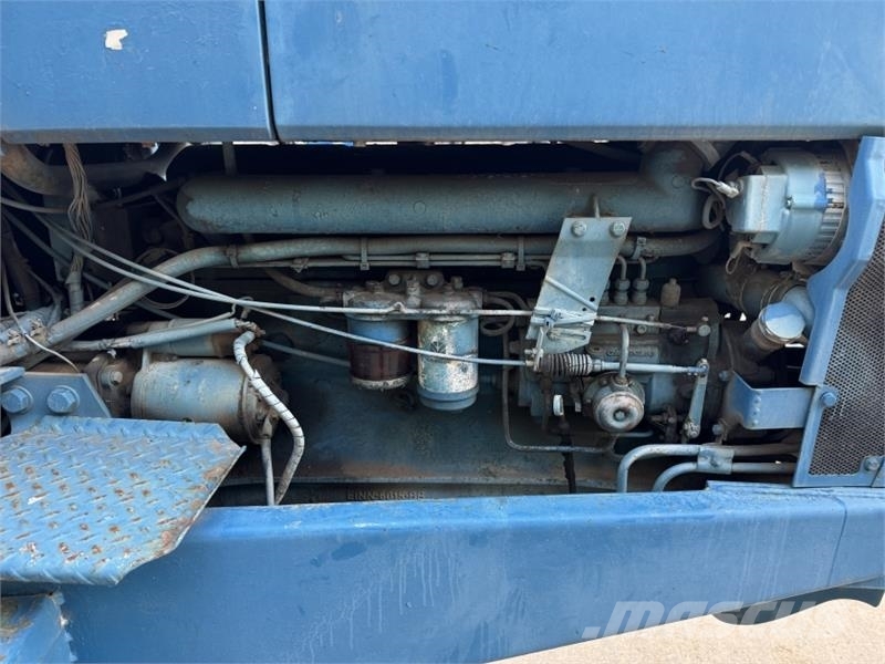 Ford 8210 Self Propelled Gravel Cart 트랙터